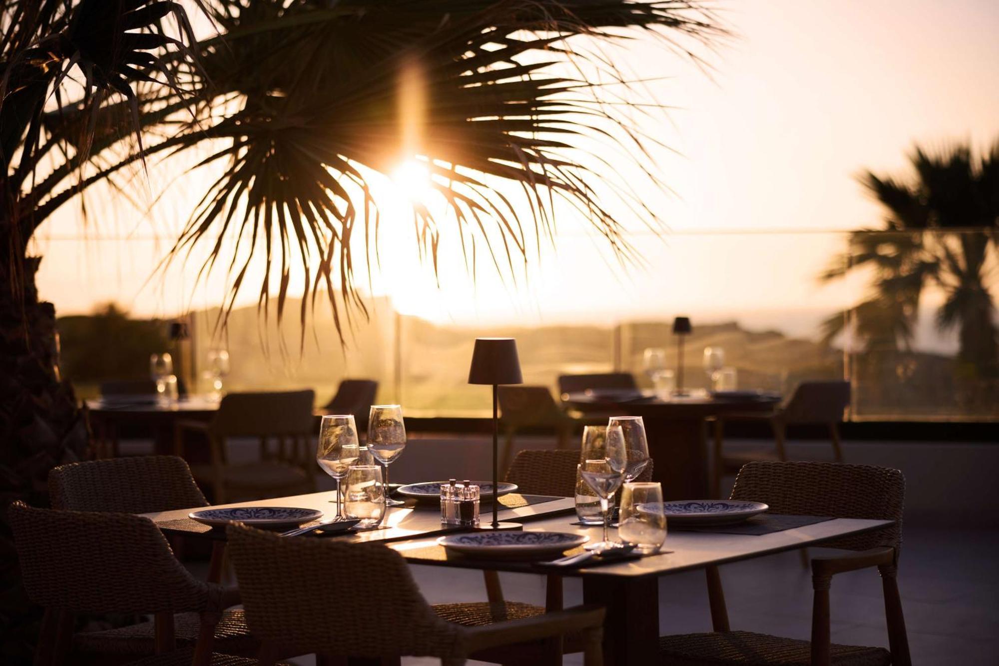 Isla Brown Chania Resort, Curio Collection By Hilton Sztavrósz Kültér fotó